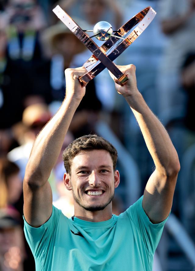 kaiyun-ATP大师赛冠军继续扩军 布斯塔光荣“参军”